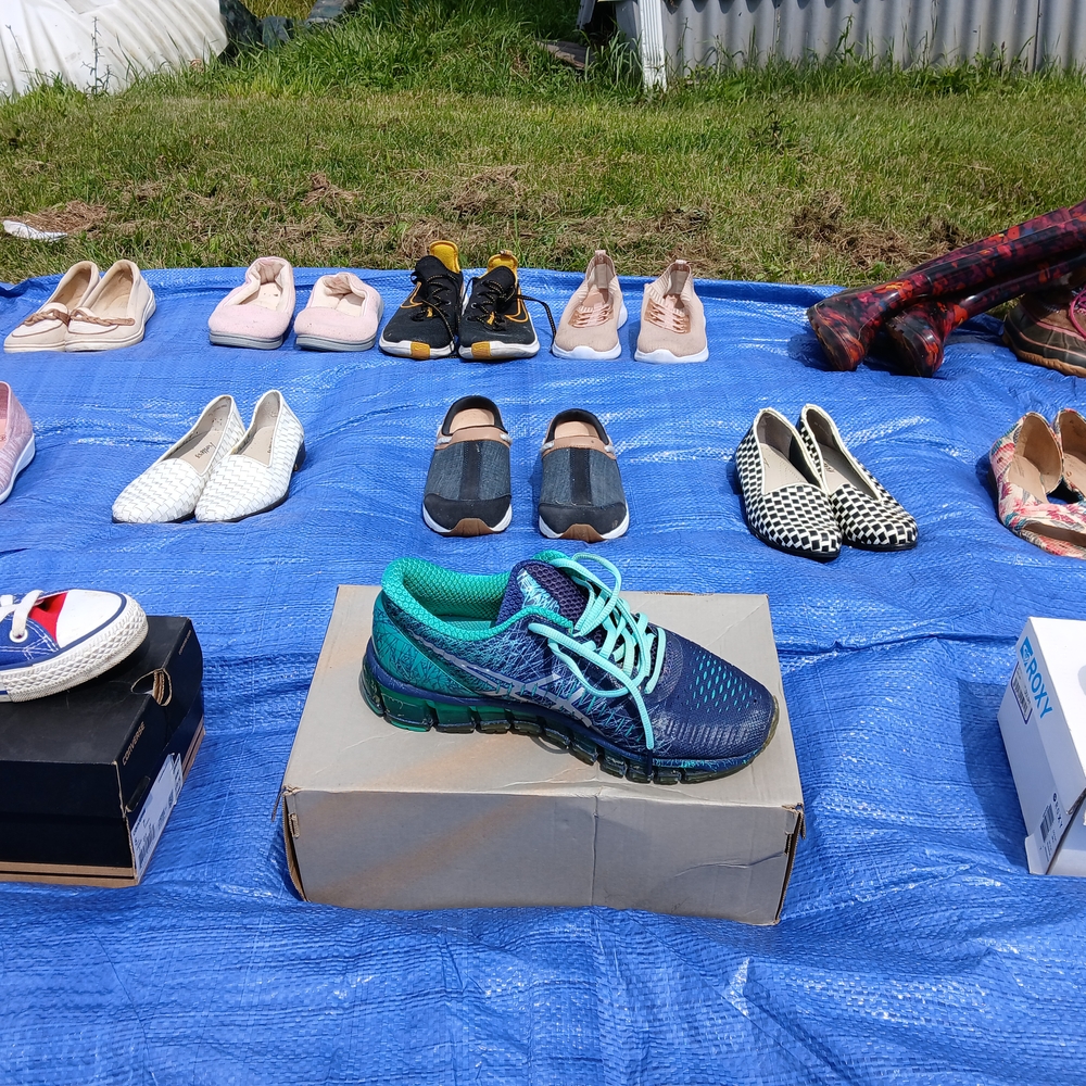 Asics Teal and Navy Running Shoes